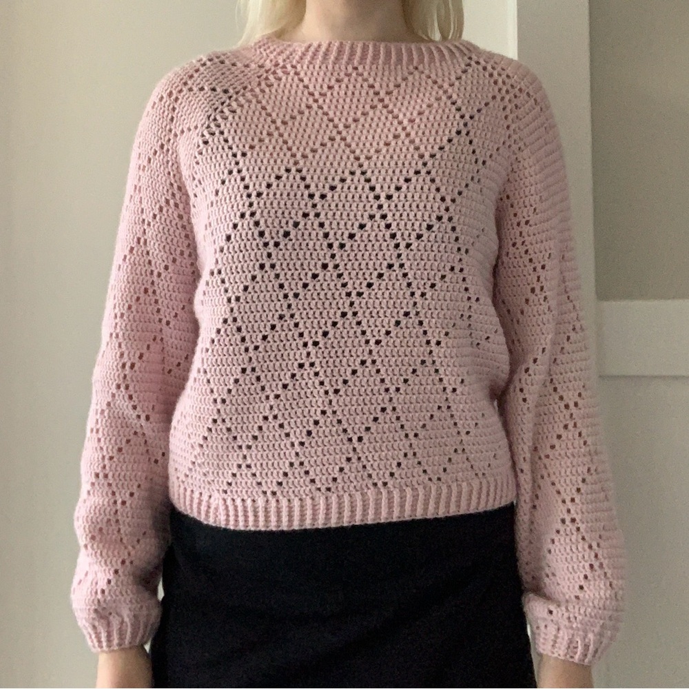 Crochet triangle sweater